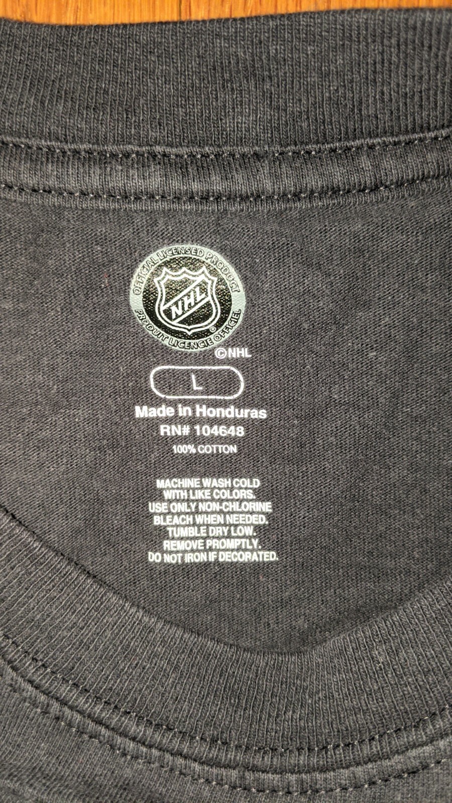 Chicago-Blackhawks-Indian-Hockey-Sports-Dark-Black-Tee-Large-Vintage-Rap-Tupac-235837838331-3