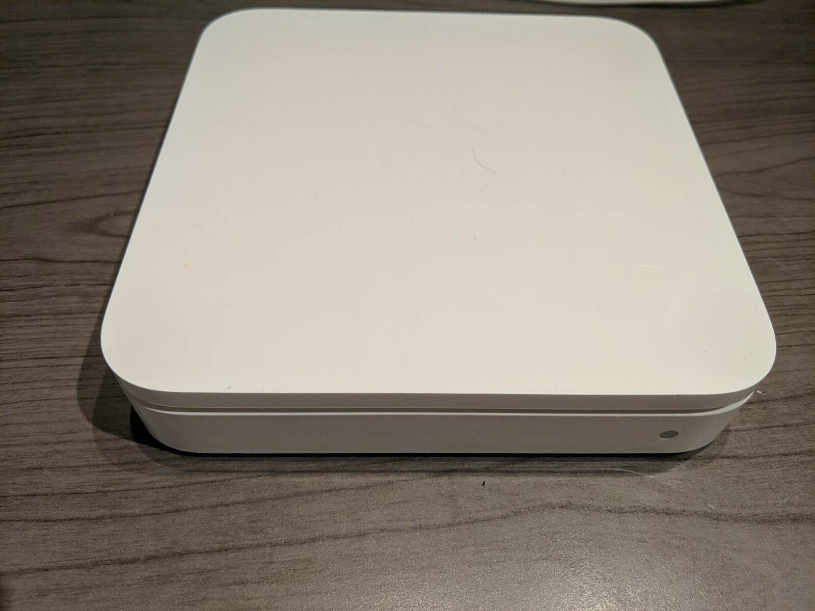 Apple-AirPort-Extreme-80211n-Wi-Fi-Router-A1408-5th-Generation-234987543914-3
